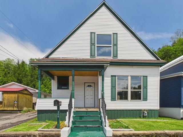 House for sale in Mannington, West Virginia