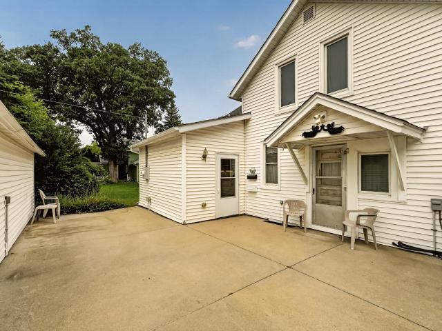 House for sale in Dodge Center, Minnesota