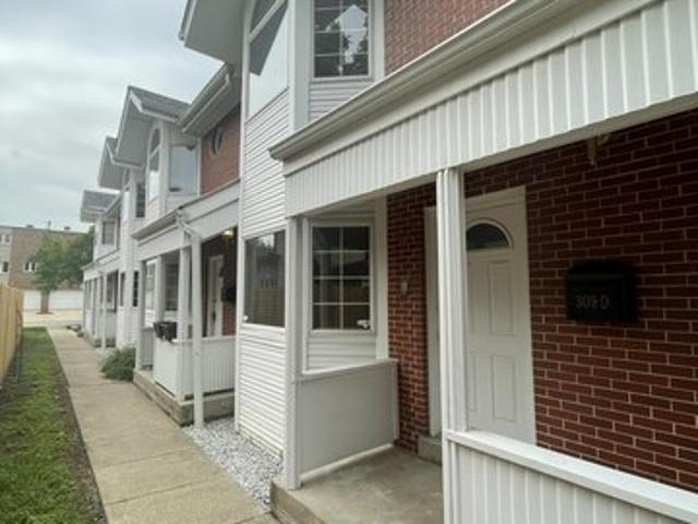Townhouse for sale in Forest Park, Illinois
