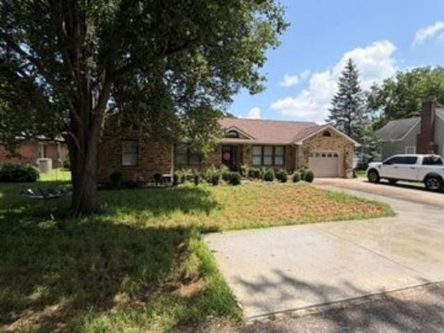 House for sale in Henderson, Kentucky