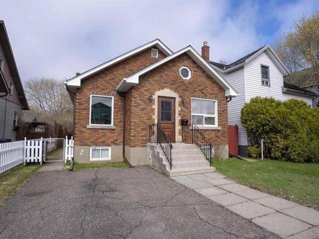 House for sale in Thunder Bay, Ontario