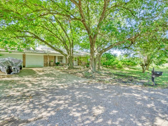 House for sale in Madisonville, Madison County
