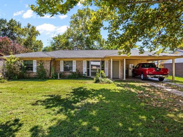 House for sale in Titus, Texas