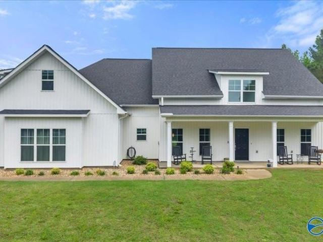 House for sale in New Market, Alabama