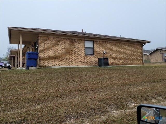 House for sale in Briggs, Texas