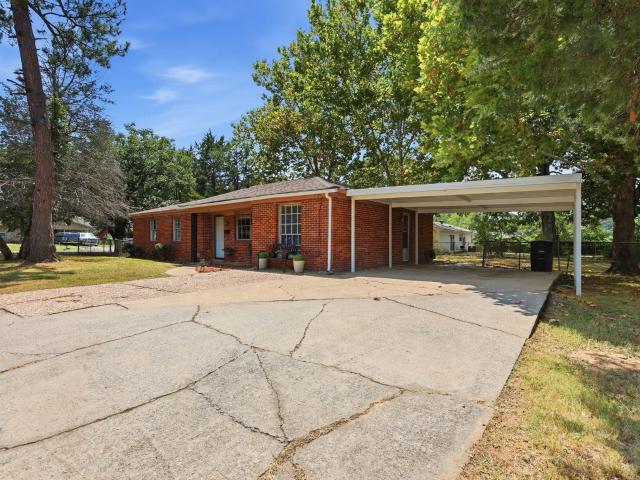 House for sale in Ark