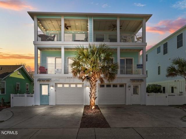Townhouse for sale in Kure Beach, North Carolina