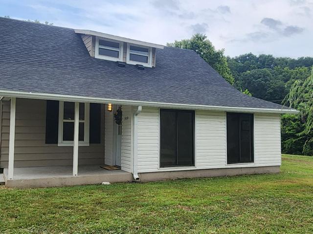 House for sale in Pineville, Missouri