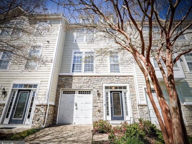 Townhouse for sale in Virginia