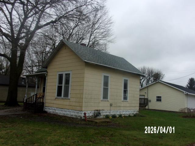 House for sale in Crescent City, Illinois