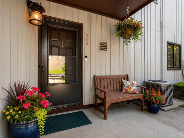 Condo for sale in Chappaqua, New York