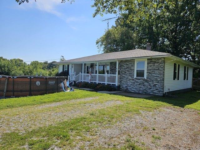 House for sale in Ina, Illinois