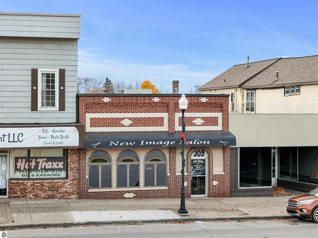 Commercial for sale in Cadillac, Michigan