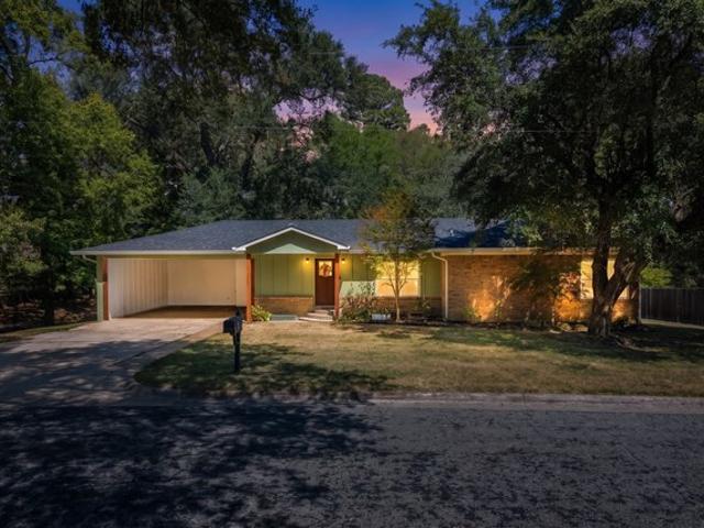 House for sale in Mount Pleasant, Titus County
