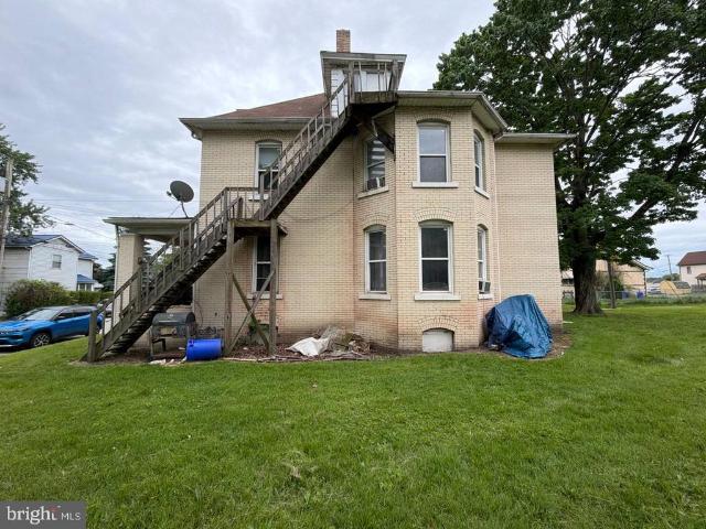 House for sale in New Castle, Pennsylvania