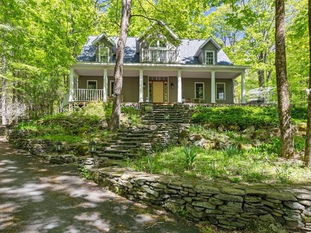 House for sale in Town of Hillsdale, Columbia County