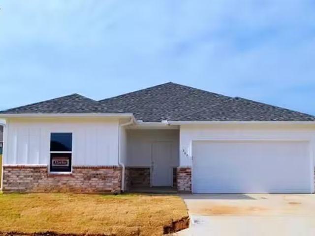 House for sale in Mabank