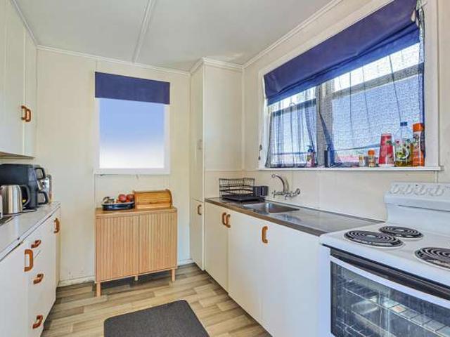 House for sale in Camberley, Hastings