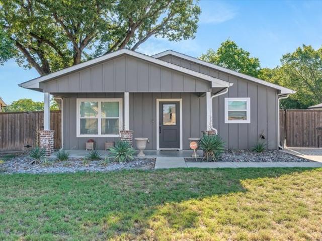House for sale in Edgewood, Texas