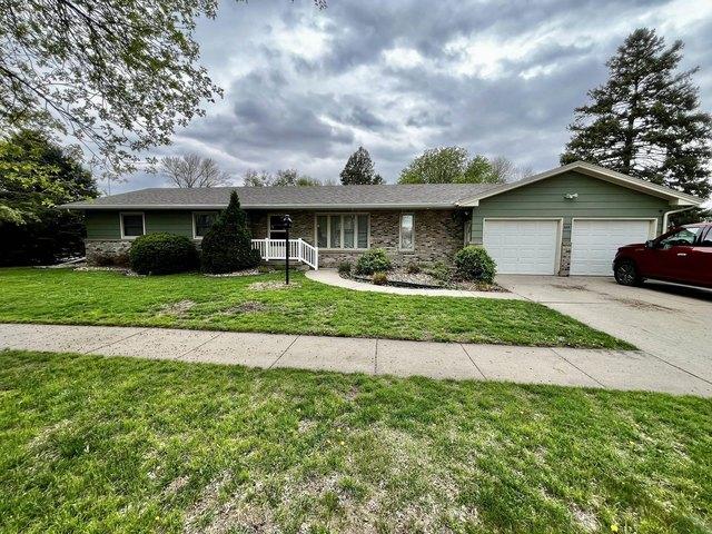 House for sale in Elk Point, South Dakota