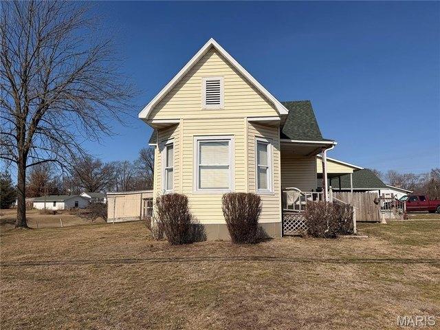 House for sale in Saint Elmo, Illinois