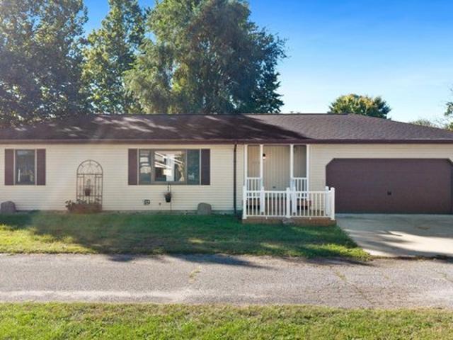 House for sale in North Webster, Kosciusko County