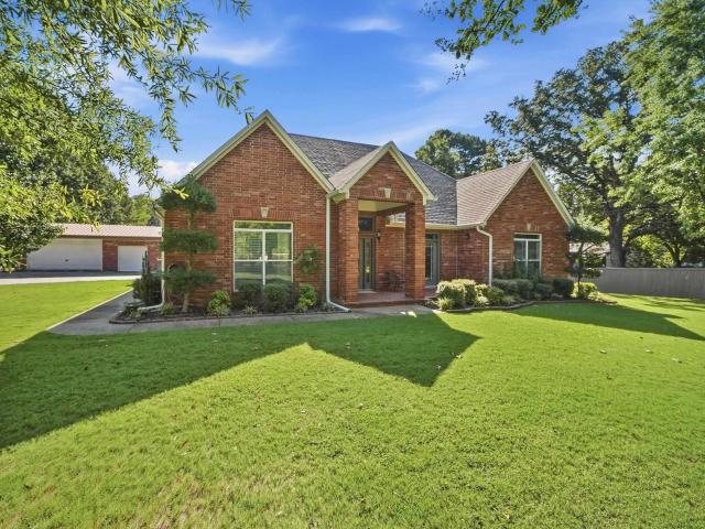 House for sale in The Meadows Addition, Cabot
