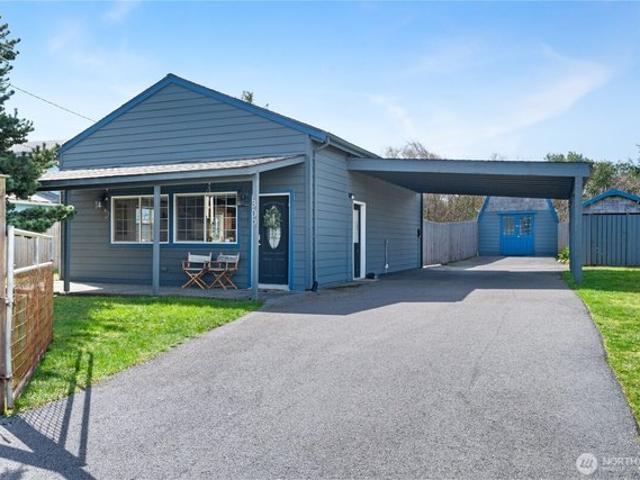 House for sale in Ocean Shores, Washington
