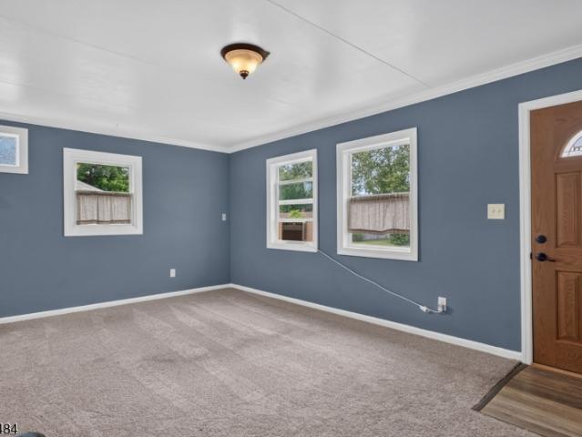 House for sale in Stewartsville, New Jersey