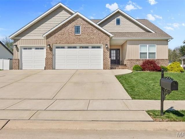 House for sale in Troy, Illinois