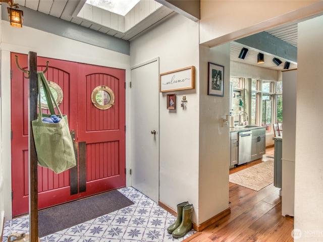 House for sale in Eastsound, Washington