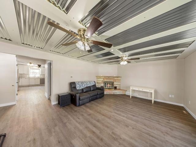 House for sale in Pella, Marion County