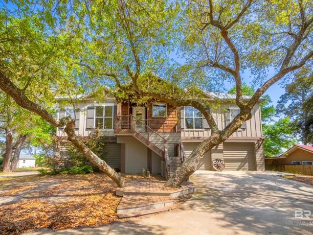 House for sale in Gulf Shores, Alabama
