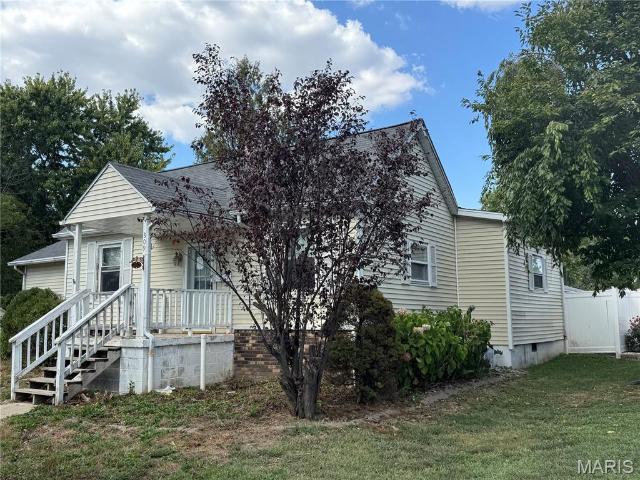 Property for sale in Mount Olive, Illinois