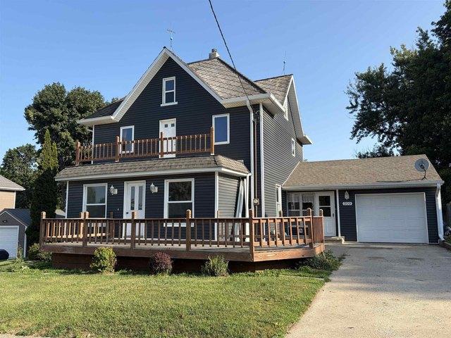 House for sale in Wellsburg, Iowa
