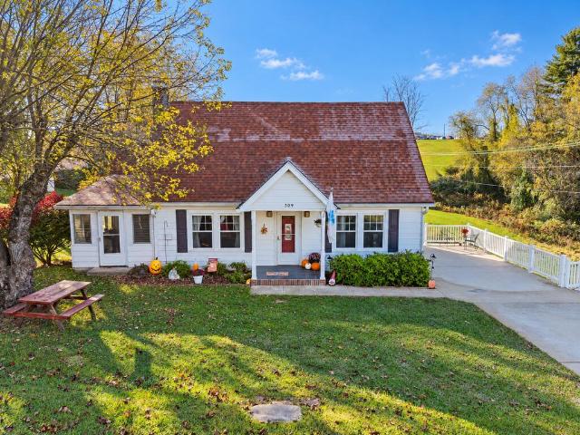 House for sale in Hillsville, Carroll County