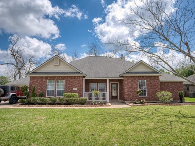House for sale in Clute, Texas