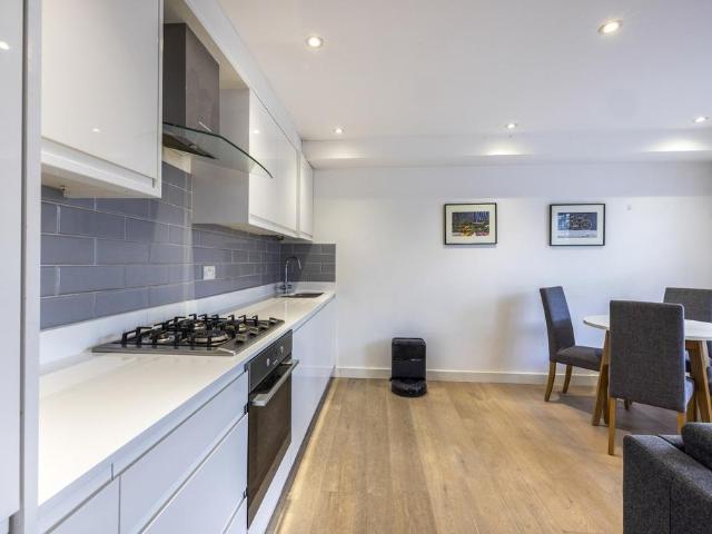 Apartment for rent in Kennington Cross, Greater London