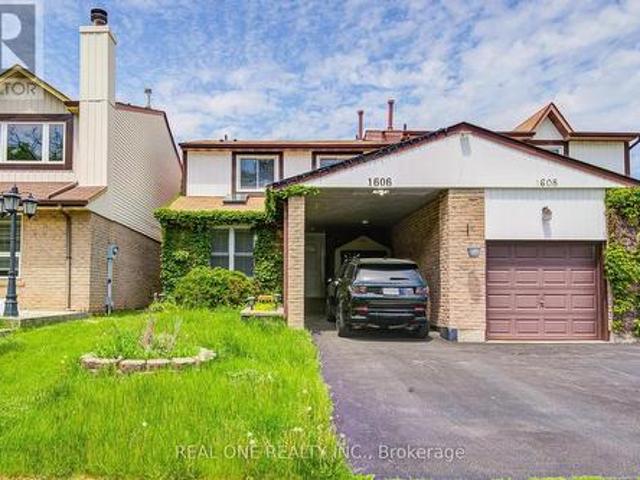 House for sale in Oakville, Ontario