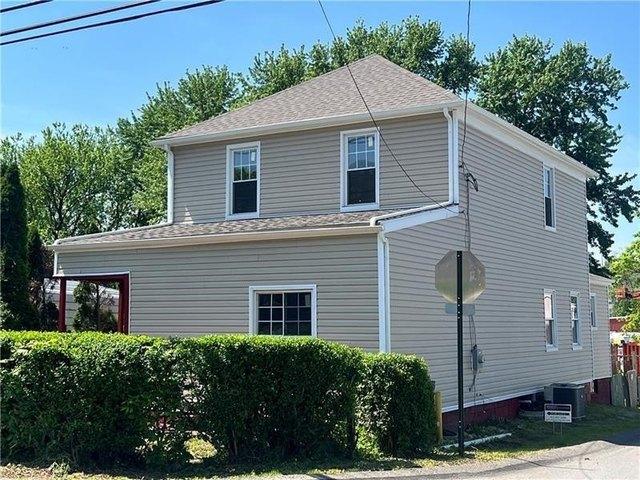 House for sale in Leetsdale, Pennsylvania