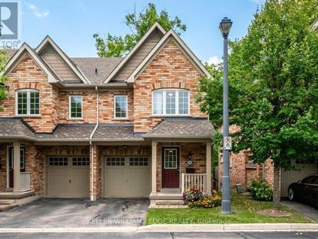 Townhouse for rent in Oakville, Golden Horseshoe