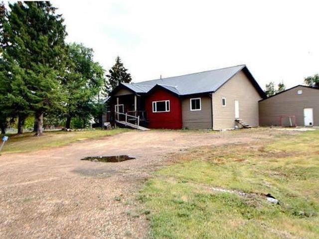 House for sale in Wedgewood, Alberta