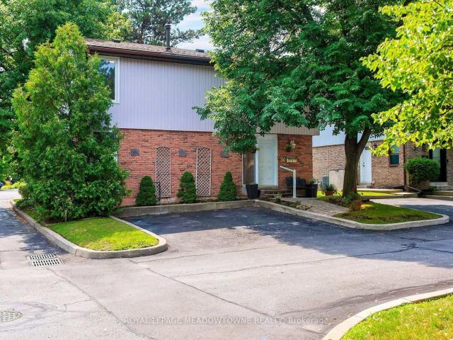 Attic for sale in Mississauga, Ontario