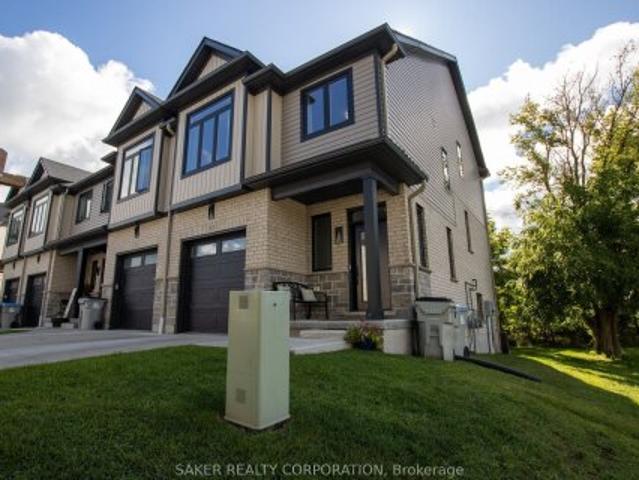 Property for sale in Strathroy-caradoc, Ontario