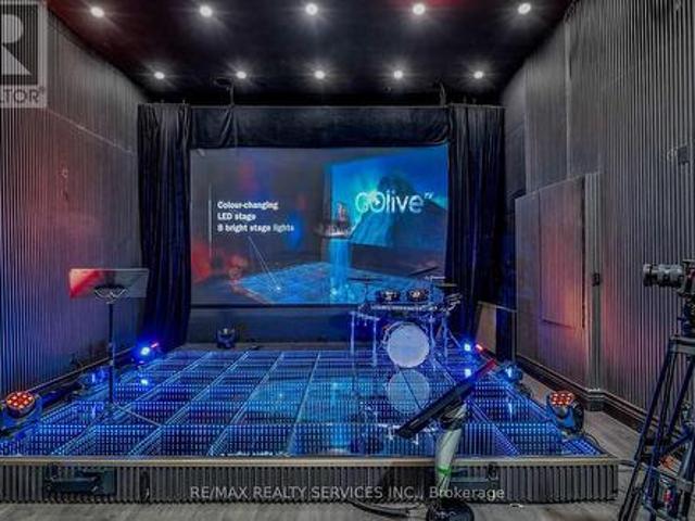 Commercial for sale in Mississauga, Ontario