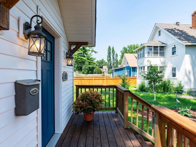 House for sale in Hopkins