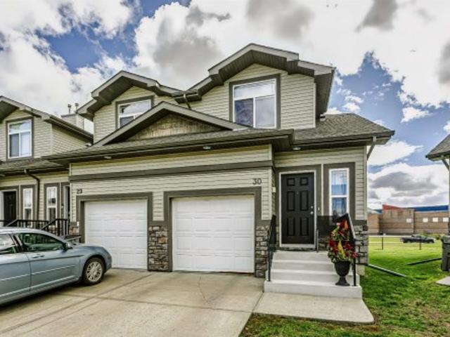 Townhouse for sale in Morinville, Alberta