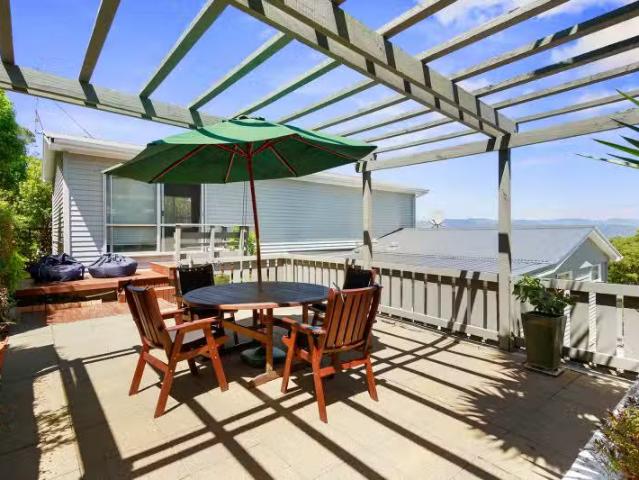 House for sale in Days Bay, Wellington