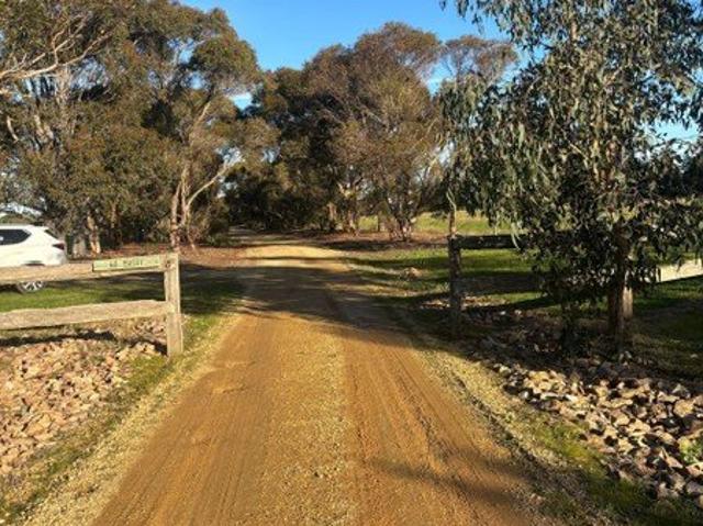 Cottage for sale in Newlands Arm, Victoria