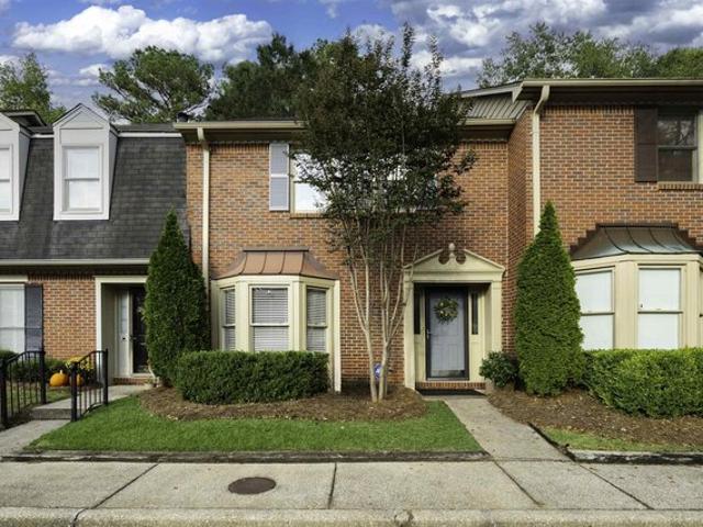 Townhouse for sale in Hoover, Alabama